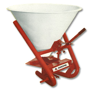 AGRIPAK's Fertilizer Broadcaster